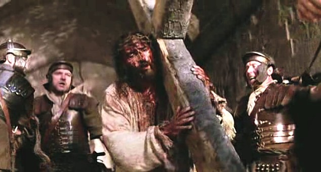 Image de Jésus portant la croix